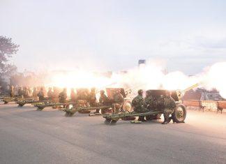 GRMELO SA KALEMEGDANA! Počasna artiljerijska paljba povodom Dana državnosti (FOTO) grmelo-sa-kalemegdana!-pocasna-artiljerijska-paljba-povodom-dana-drzavnosti-(foto)