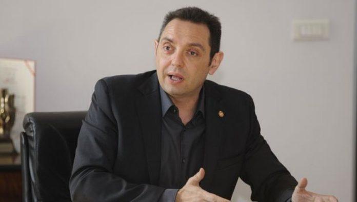 senator-vulin:-srbi-ne-smeju-da-cute