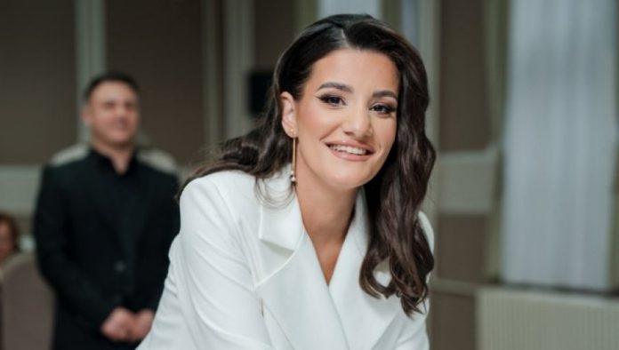 jedan-lek-za-–-dva-zivota:-leskovcanka-mina,-obolela-od-cisticne-fibroze-uskoro,-zahvaljujuci-terapiji,-postaje-majka-(foto)