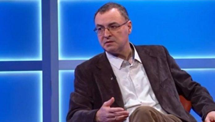 jovo-bakic-nekad-i-sad:-od-hvalospeva-vucicu-do-poziva-na-„zabelu“