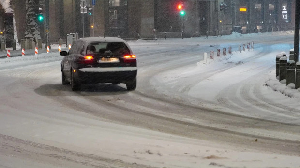 Упозорење-РХМЗ-а:-Снег-ће-повремено-бити-јаког-интензитета-што-може-отежати-саобраћај Упозорење-РХМЗ-а:-Снег-ће-повремено-бити-јаког-интензитета-што-може-отежати-саобраћај