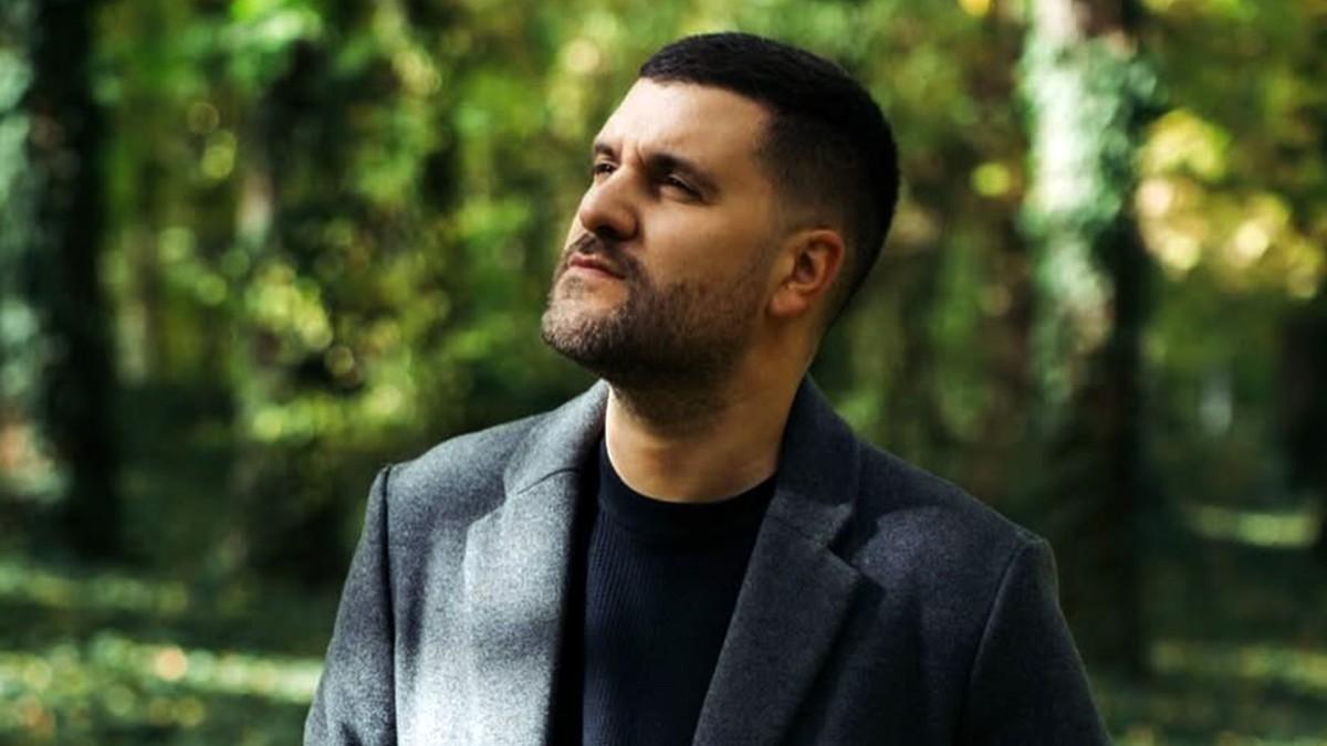 umro-otac-nebojse-vojvodica-pevac-slomljen-od-bola:-“hvala-na-svemu,-cale-moj” umro-otac-nebojse-vojvodica-pevac-slomljen-od-bola:-“hvala-na-svemu,-cale-moj”