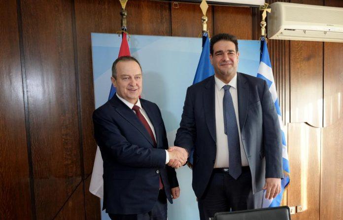 ministar-dacic-u-dvodnevnoj-poseti-grckoj:-prvi-vazni-susret-sa-kolegom-livaniosom:-razgovori-o-bezbednosti-i-guzvama-na-evzoniju-(foto)