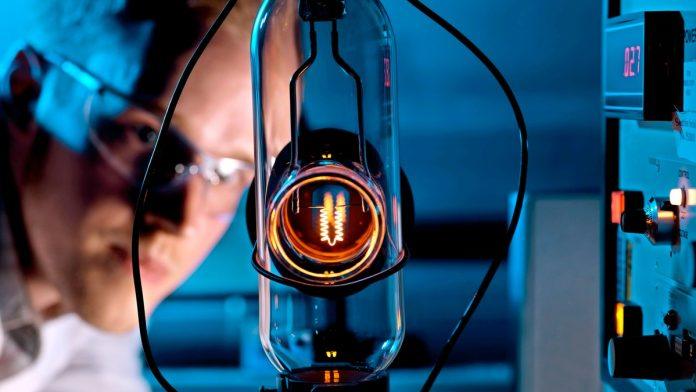 tajni-eksperiment-koji-je-uznemirio-cia-misterija-havana-sindroma-dobila-jeziv-obrt:-naucnik-sam-aktivirao-oruzje-koje-je-hteo-da-demantuje!