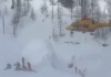 TRAGEDIJA U FRANCUSKIM ALPIMA Lavine odnele 3 života, povređene evakuisali helikopterom (VIDEO) tragedija-u-francuskim-alpima-lavine-odnele-3-zivota,-povredene-evakuisali-helikopterom-(video)