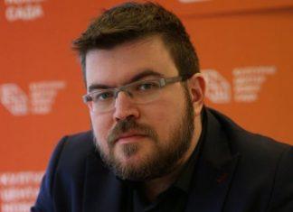 “NIŠTA IM NIJE SVETO” Rajić o napadu blokadera na crkvene velikodostojnike: To su isti oni koji su poput pasa lajali na sveštenike “nista-im-nije-sveto”-rajic-o-napadu-blokadera-na-crkvene-velikodostojnike:-to-su-isti-oni-koji-su-poput-pasa-lajali-na-svestenike