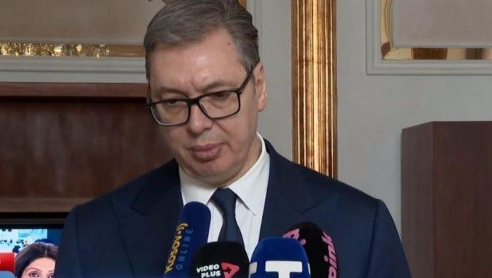 “pa-cekajte-ljudi,-psovali-ste-mi-majku”-vucic:-ako-je-to-pravda,-ne-znam-sta-bih-na-to-rekao