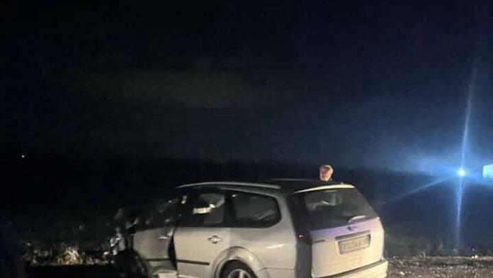 povreden-decak-(13),-auto-zavrsio-u-kanalu-teska-nesreca-u-novom-sadu:-na-terenu-hitna,-policija-i-vatrogasci