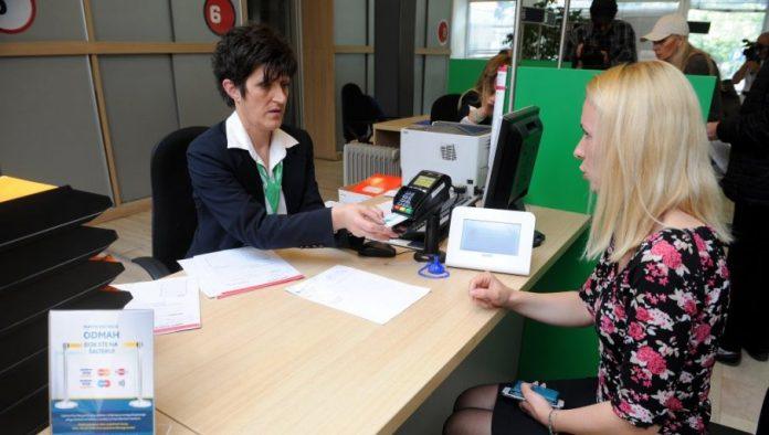 niste-zakazali-termin-u-banci?-evo-da-li-su-bankari-duzni-da-vam-isplate-novac