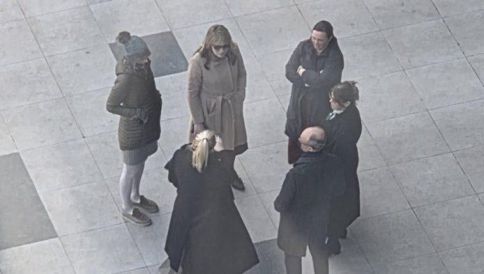 i-kolege-se-distancirale-od-tuziteljke:-na-skupu-podrske-bojani-savovic-pojavilo-se-pet-ljudi