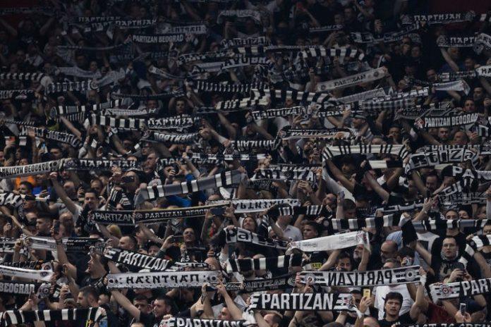 skandal-u-nisu-prekinuo-polufinale:-sudije-otisle-u-svlacionicu,-covic-na-meti-navijaca-partizana!-(video)