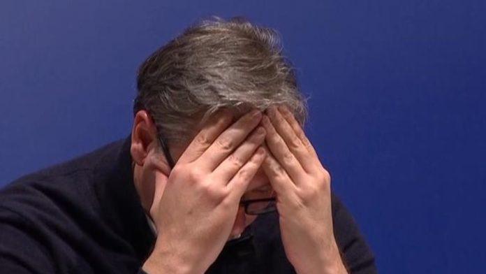 “nisam-htela-da-moj-sin-sazna-na-ovakav-nacin”-vucic-se-zbog-pitanja-zene-u-boru-hvatao-za-glavu:-“dode-mi-da-placem-zajedno-sa-vama”