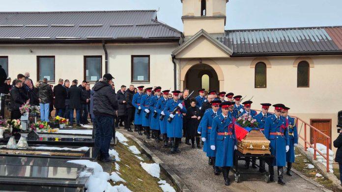 sahranjena-ljiljana,-supruga-radovana-karadzica:-sahrani-prisustvovali-stevandic-i-dodik