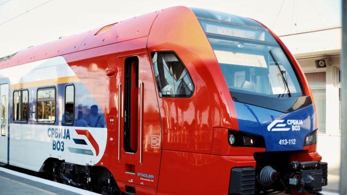 voz-naleteo-na-pesaka-na-pruzi-subotica-beograd:-saobracaj-prekinut