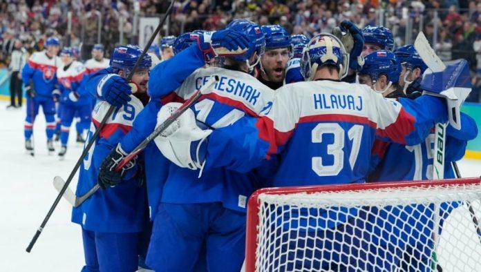 olimpijski-tiket:-slovacki-hokejasi-brane-bronzu-protiv-sada-vec-bivsih-olimpijskih-sampiona,-kanadani-jure-zlato-i-bonzu-u-karlingu