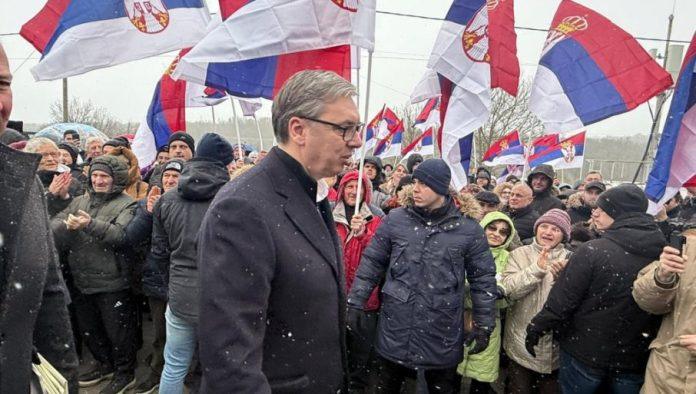 vucic-obecao:-mobilna-ambulanta-stize-u-svako-selo,-time-cemo-da-sacuvamo-zivote