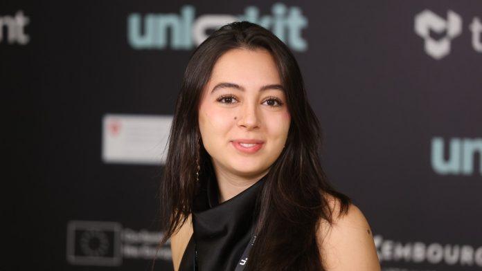 diandra-eskobar-je-sada-broj-1-u-ovom-poslu,-a-krenula-je-od-nule:-za-“blic-biznis”-otkriva-kako-da-linkedin-postane-“vasa-masina-za-novac”