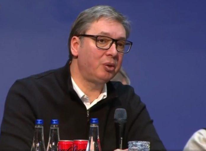 neverovatno-je-kroz-sta-smo-prosli!-vucic-u-kladovu-o-obojenoj-revoluciji:-sve-razumem,-ali-da-decu-terate-da-ne-idu-u-skole…