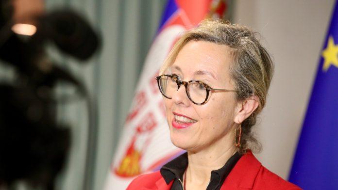 francuska-ambasadorka:-srbija-treba-da-sprovede-reforme-koje-se-ocekuju-od-zemlje-kandidata-za-clanstvo-u-evropskoj-uniji