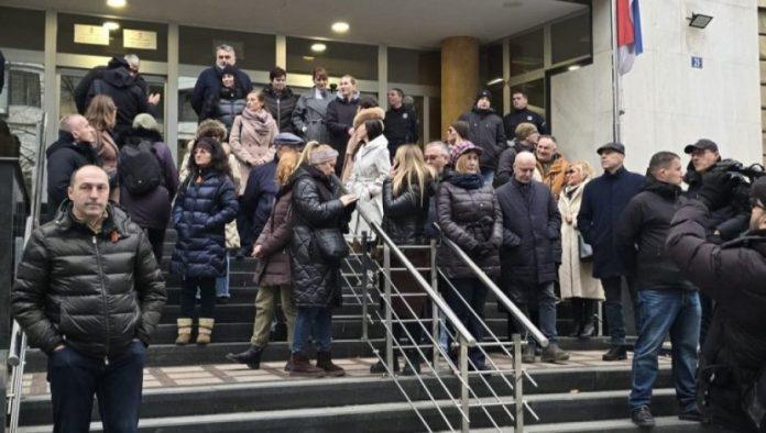 pukao-“mars-za-pravosude”:-clanstvo-izignorisalo-organizatore,-odazvalo-se-svega-70-sudija-i-tuzilaca-sa-sve-penzionerima