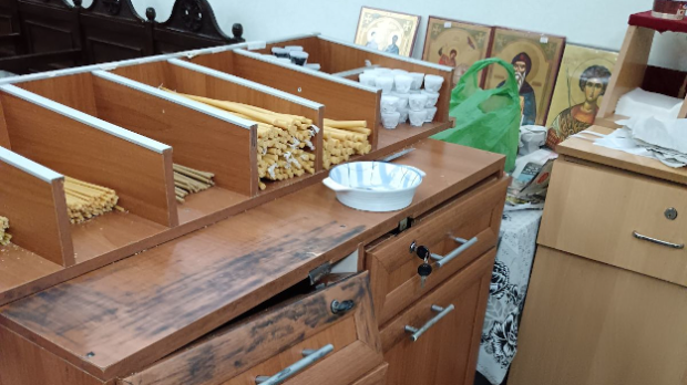 Канцеларија-за-КиМ-осуђује-обијање-цркве-у-Горњој-Гуштерици,-тражи-хитну-реакцију-међународне-заједнице Канцеларија-за-КиМ-осуђује-обијање-цркве-у-Горњој-Гуштерици,-тражи-хитну-реакцију-међународне-заједнице