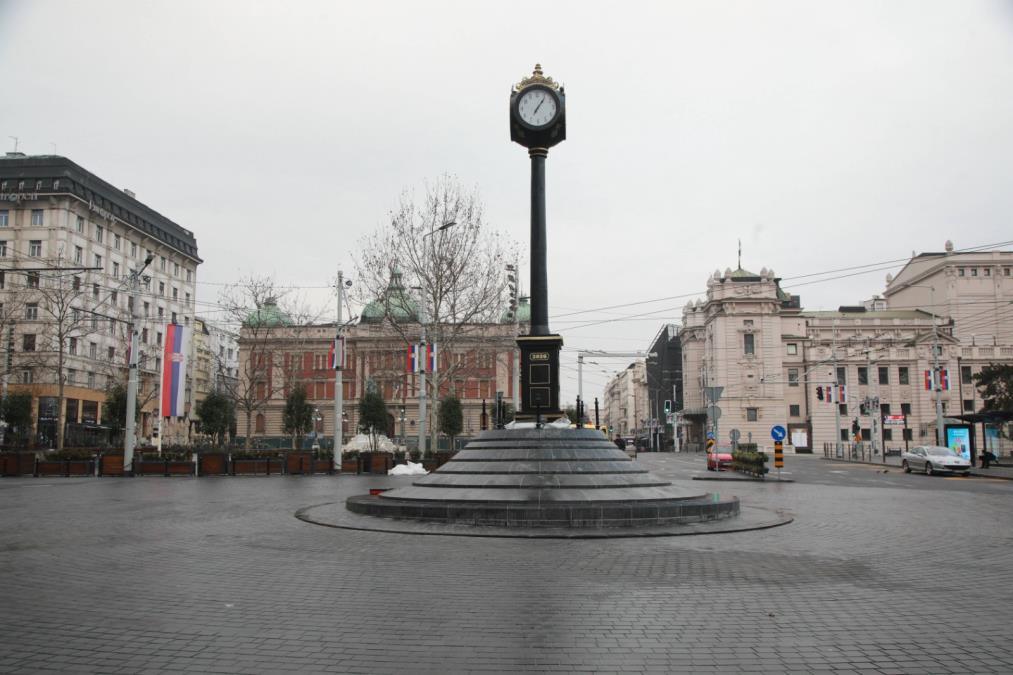 novi-simbol-beograda-osvanuo-na-trgu-republike:-postavljen-gigantski-sat-od-9-metara-i-7,5-tona-–-evo-kako-radi novi-simbol-beograda-osvanuo-na-trgu-republike:-postavljen-gigantski-sat-od-9-metara-i-7,5-tona-–-evo-kako-radi