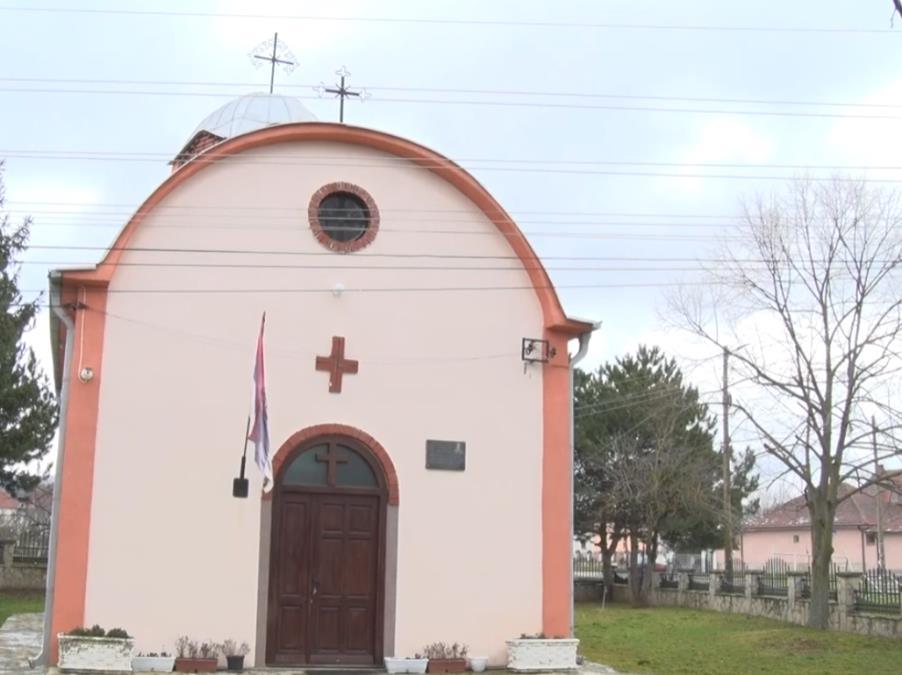 obijena-crkva-u-gornjoj-gusterici-kod-pristine-napadaci-obili-vrata,-uzeli-novac-i-sve-ispreturali!-svestenik-vukomanovic:-meta-su-i-kuce-pravoslavaca obijena-crkva-u-gornjoj-gusterici-kod-pristine-napadaci-obili-vrata,-uzeli-novac-i-sve-ispreturali!-svestenik-vukomanovic:-meta-su-i-kuce-pravoslavaca