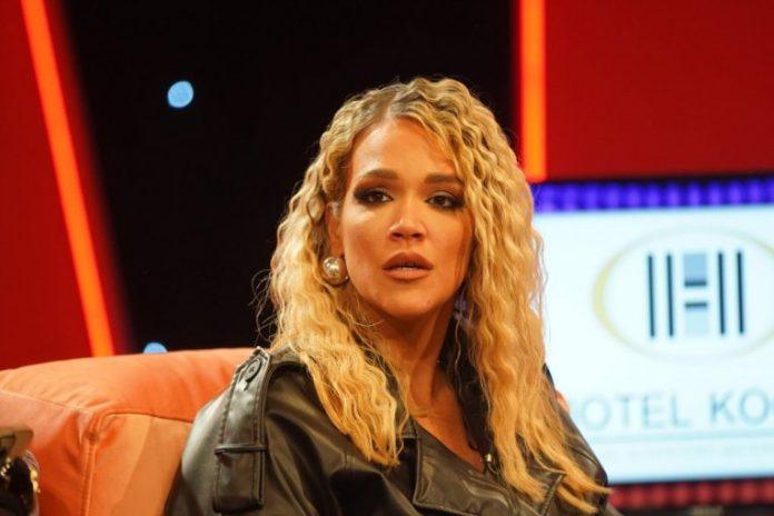 najmracnija-tajna-poznate-pevacice,-sve-dospelo-u-javnost-nakon-razvoda:-ovaj-period-ne-moze-da-izbrise-iz-secanja!