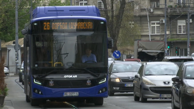 Јавни-превоз-губи-трку-са-аутомобилима,-вожња-и-до-50-одсто-дужа-–-како-вратити-путнике-у-аутобусе Јавни-превоз-губи-трку-са-аутомобилима,-вожња-и-до-50-одсто-дужа-–-како-вратити-путнике-у-аутобусе