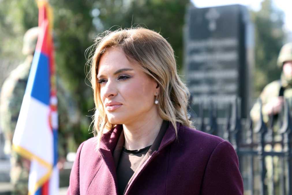 ja-ovde-nikoga-ne-napadam,-vec-branim-ljude-koji-rade!-ministarka-stamenkovski-o-centru-za-socijalni-rad-u-boru-i-nemaru-predstavnika-lokalne-samouprave-(video) ja-ovde-nikoga-ne-napadam,-vec-branim-ljude-koji-rade!-ministarka-stamenkovski-o-centru-za-socijalni-rad-u-boru-i-nemaru-predstavnika-lokalne-samouprave-(video)