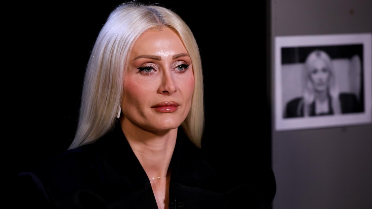 “smeta-mi-sto-me-povezuju-sa-aneli-ahmic”-slada-mandic-na-blic-poligrafu-o-porodici,-poslednjem-razgovoru-sa-sasom-popovicem-i-partneru:-“vikao-je”-(video) “smeta-mi-sto-me-povezuju-sa-aneli-ahmic”-slada-mandic-na-blic-poligrafu-o-porodici,-poslednjem-razgovoru-sa-sasom-popovicem-i-partneru:-“vikao-je”-(video)