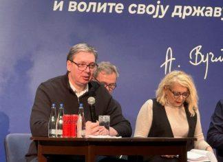 “DO BEOGRADA ĆETE STIZATI ZA DVA SATA LAGANE VOŽNjE” Vučić u Kladovu razgovarao sa narodom (VIDEO) “do-beograda-cete-stizati-za-dva-sata-lagane-voznje”-vucic-u-kladovu-razgovarao-sa-narodom-(video)