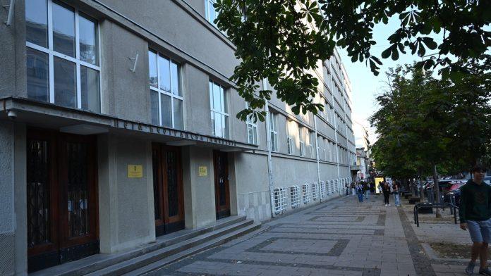 peta-beogradska-gimnazija-dobila-novog-v-d.-direktora