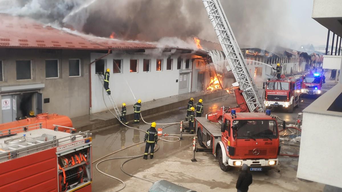 pozari-odneli-14-zivota-u-srbiji-za-manje-od-3-meseca!-oglasio-se-mup-sa-strasnim-brojkama:-evo-kako-da-se-zastitite-od-vatrene-stihije pozari-odneli-14-zivota-u-srbiji-za-manje-od-3-meseca!-oglasio-se-mup-sa-strasnim-brojkama:-evo-kako-da-se-zastitite-od-vatrene-stihije