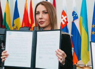 ĐEDOVIĆ HANDANOVIĆ UČESTVOVALA NA TRANSATLANTSKOM SAMITU U VAŠINGTONU Tema: Gasna bezbednost dedovic-handanovic-ucestvovala-na-transatlantskom-samitu-u-vasingtonu-tema:-gasna-bezbednost