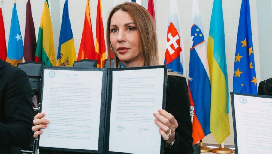 dedovic-u-vasingtonu-podrzala-inicijativu-sad:-potpisala-zajednicku-izjavu-o-sigurnom-snabdevanju-gasom-u-evropi dedovic-u-vasingtonu-podrzala-inicijativu-sad:-potpisala-zajednicku-izjavu-o-sigurnom-snabdevanju-gasom-u-evropi