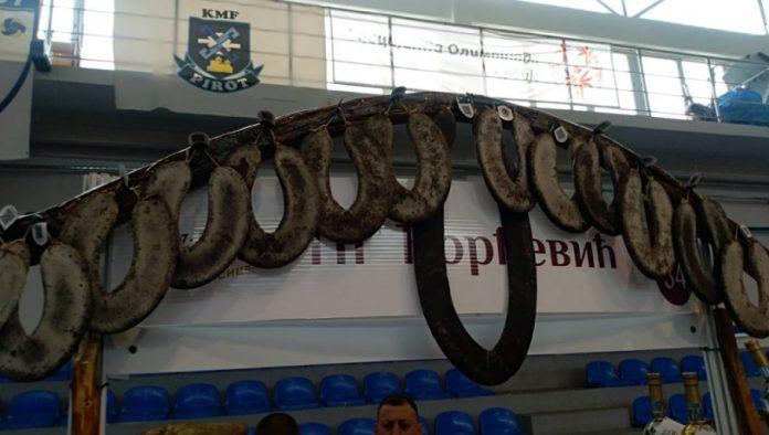 strani-mediji-o-pirotskoj-peglanoj-kobasici:-cuveni-delikates-podize-energiju-i-raspolozenje