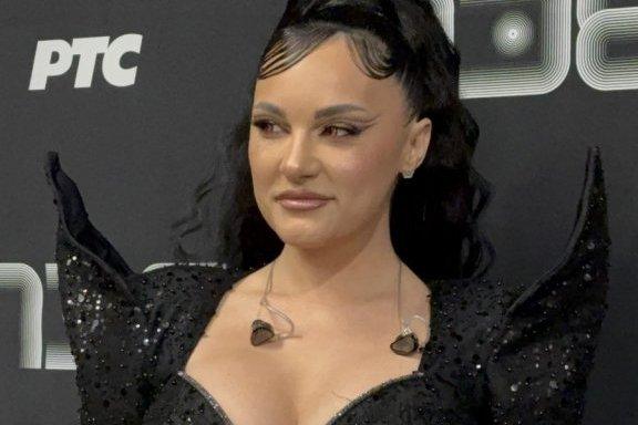 “moje-3”-ponovo-na-okupu!-mirna-radulovic-otkrila-detalje-razgovora-sa-sarom-jo-i-nevenom-pred-pze-2026 “moje-3”-ponovo-na-okupu!-mirna-radulovic-otkrila-detalje-razgovora-sa-sarom-jo-i-nevenom-pred-pze-2026