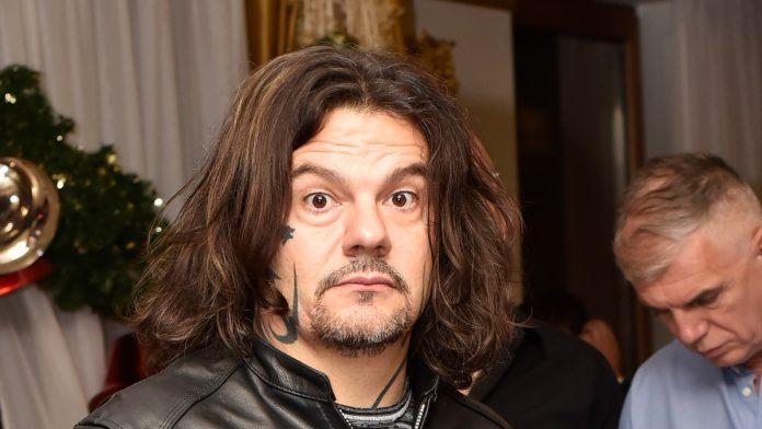 “majka-je-na-intimnom-snimku,-tata-ih-je-tajno-snimao”-stravicne-optuzbe-cerke-ace-amadeusa:-“sisao-me-je-i-tukao,-mamu-je-terao-da-se-drogira”