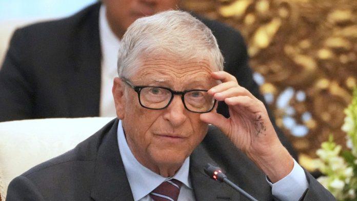 bil-gejts-uputio-javno-izvinjenje-zaposlenima-svoje-fondacije-zbog-veza-s-epstajnom:-na-sastanku-govorio-otvoreno-i-detaljno