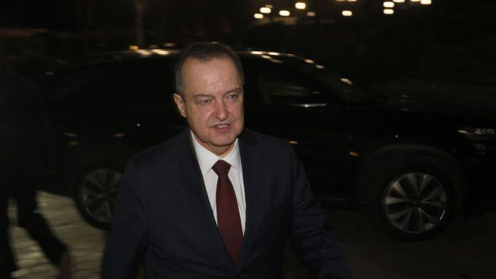 “danima-ima-temperaturu,-stanje-mu-se-naglo-pogorsalo”-otkriveni-novi-detalji-o-zdravstvenom-stanju-ivice-dacica