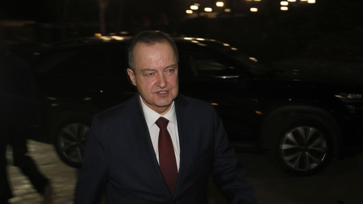 “danima-ima-temperaturu,-stanje-mu-se-naglo-pogorsalo”-otkriveni-novi-detalji-o-zdravstvenom-stanju-ivice-dacica “danima-ima-temperaturu,-stanje-mu-se-naglo-pogorsalo”-otkriveni-novi-detalji-o-zdravstvenom-stanju-ivice-dacica