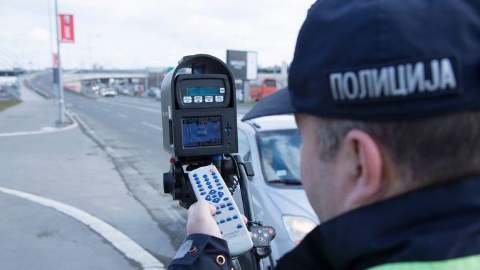 sve-o-novim-radarima-kome-kazna-stize-na-mejl,-a-kome-u-koverti,-koliko-iznose-za-svih-9-prekrsaja-i-bez-koliko-bodova-ostajete:-evo-i-zasto-je-vazno-da-e-policiji-javite-u-roku-od-8-dana