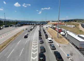 KOLAPS NA IZLAZU IZ SRBIJE! Ovi vozači zarobljeni su i po ŠEST SATI: Evo na kojim graničnim prelazima su najduže kolone kolaps-na-izlazu-iz-srbije!-ovi-vozaci-zarobljeni-su-i-po-sest-sati:-evo-na-kojim-granicnim-prelazima-su-najduze-kolone