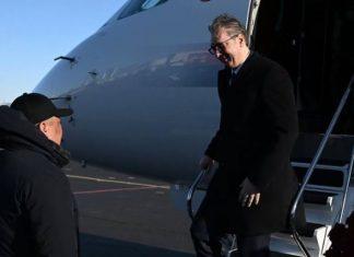 VUČIĆ U KAZAHSTANU DOČEKAN UZ NAJVIŠE DRŽAVNE POČASTI: Predsednik Srbije se oglasio po sletanju u Astanu (FOTO) vucic-u-kazahstanu-docekan-uz-najvise-drzavne-pocasti:-predsednik-srbije-se-oglasio-po-sletanju-u-astanu-(foto)