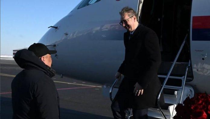 vucic-u-kazahstanu-docekan-uz-najvise-drzavne-pocasti:-predsednik-srbije-se-oglasio-po-sletanju-u-astanu-(foto)