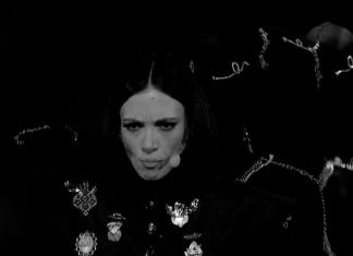 ZBOG SESTRE ANE IVANOVIĆ NASTALA OPŠTA POMETNJA! Ono što je priredila na sceni PZE će se dugo prepričavati! zbog-sestre-ane-ivanovic-nastala-opsta-pometnja!-ono-sto-je-priredila-na-sceni-pze-ce-se-dugo-prepricavati!