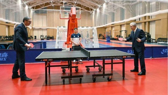 vucic-se-oglasio-iz-astane:-igrao-sam-protiv-najboljeg-stonotenisera-medu-politicarima-(foto)