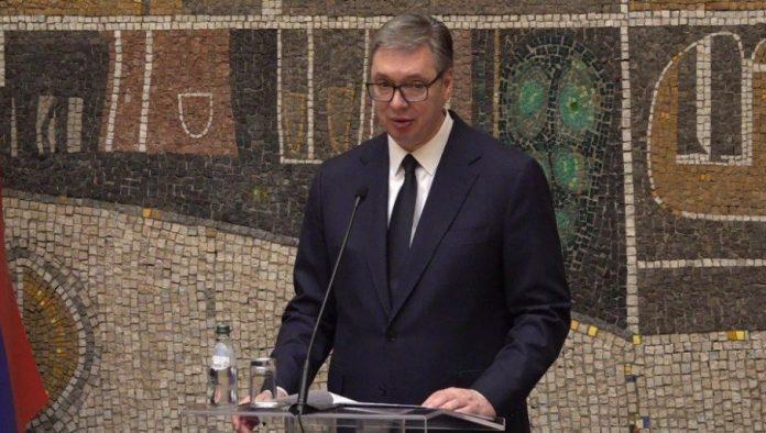 prosecna-plata-u-decembru-bila-je-veca-od-1.000-evra-vucic:-“beograd,-novi-sad,-bor-su-najvisi-po-platama”