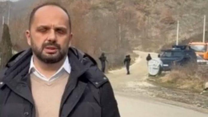 zbog-banera-„mir-boziji-hristos-se-rodi“:-milanu-radojevica,-gradonacelniku-severne-mitrovice-stigao-sudski-poziv